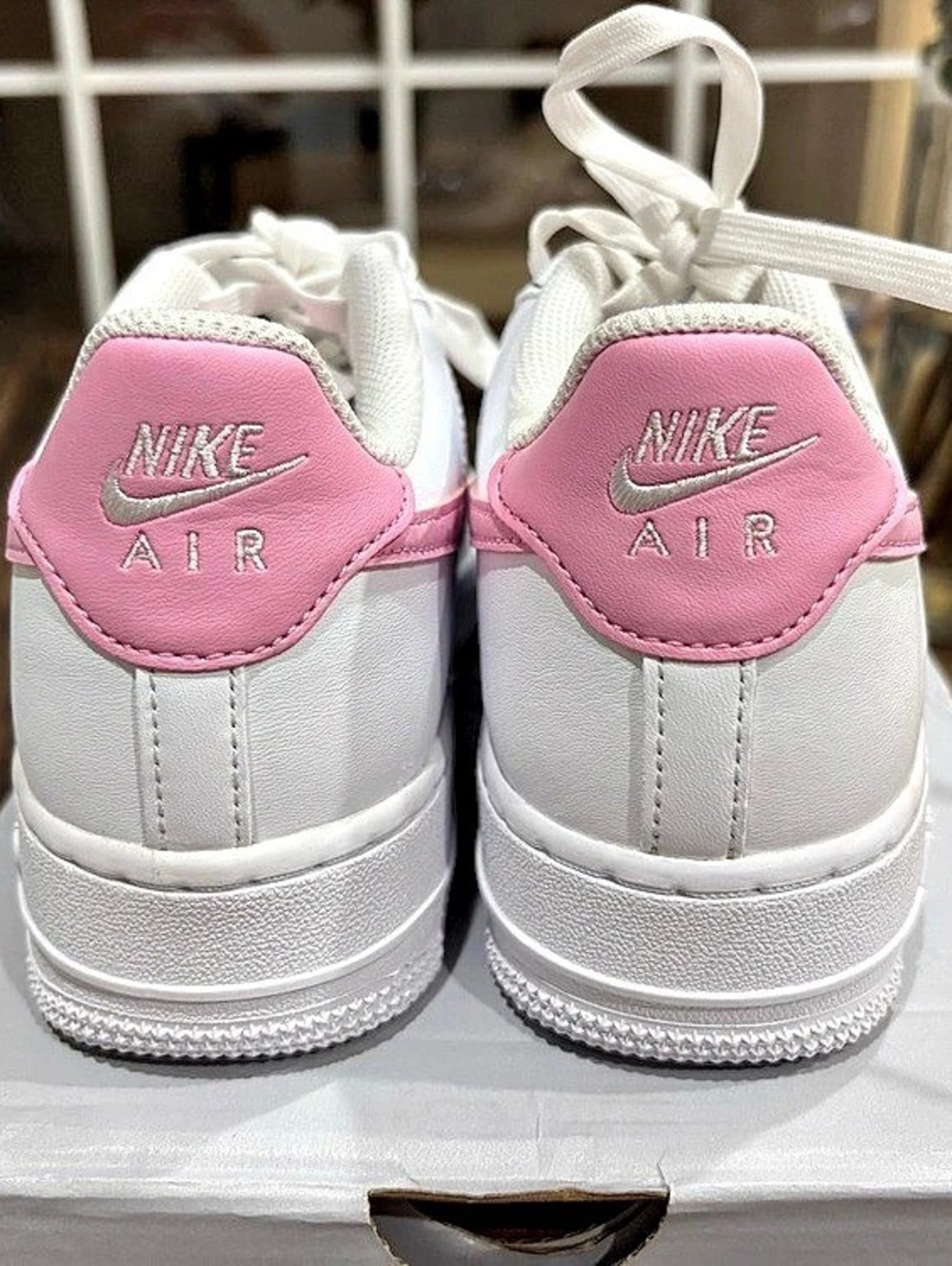 Nike Air Force 1 pink and white size 6 brand new with box never worn. - Picture 3 of 4